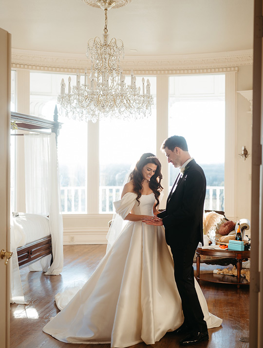 birde and groom in the birdal suite